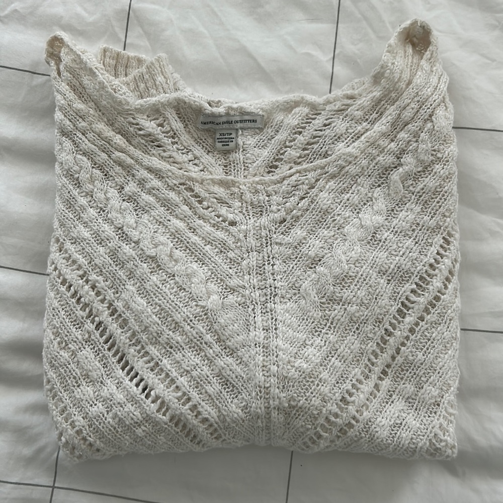 American Eagle Sweater